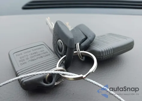 2003 Mercury Grand Marquis Ls из США, поврежденный, VIN 2MEFM75W43X652046